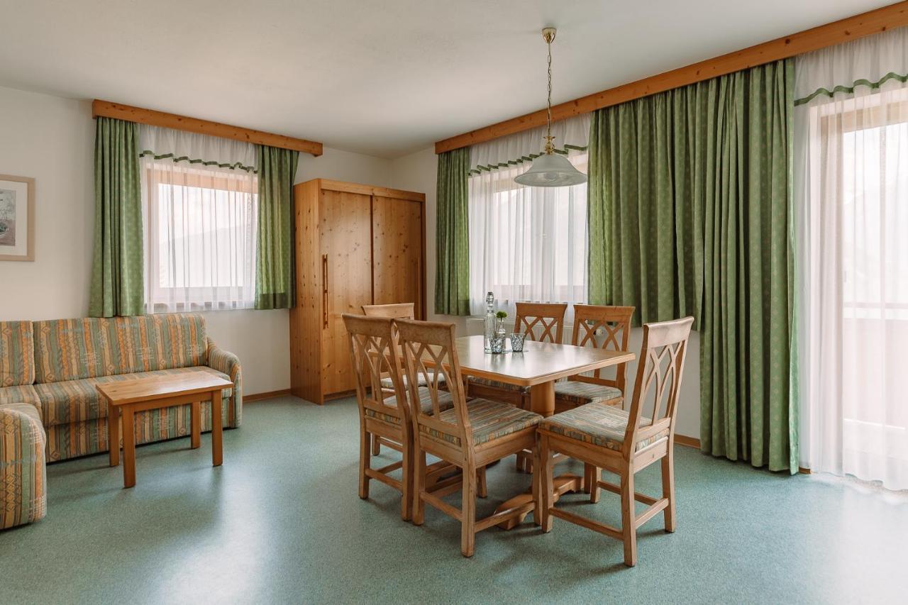 Hotel Bergbaur à Neukirchen am Großvenediger Extérieur photo